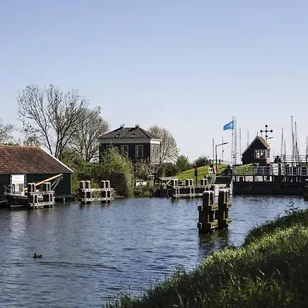 In The Old Centre Of Edam, Unique Apartment. Appartement *